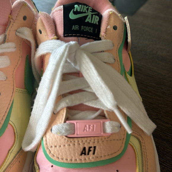 Size 7 pastel women’s Nike Air Force 1 - Picture 9 of 9